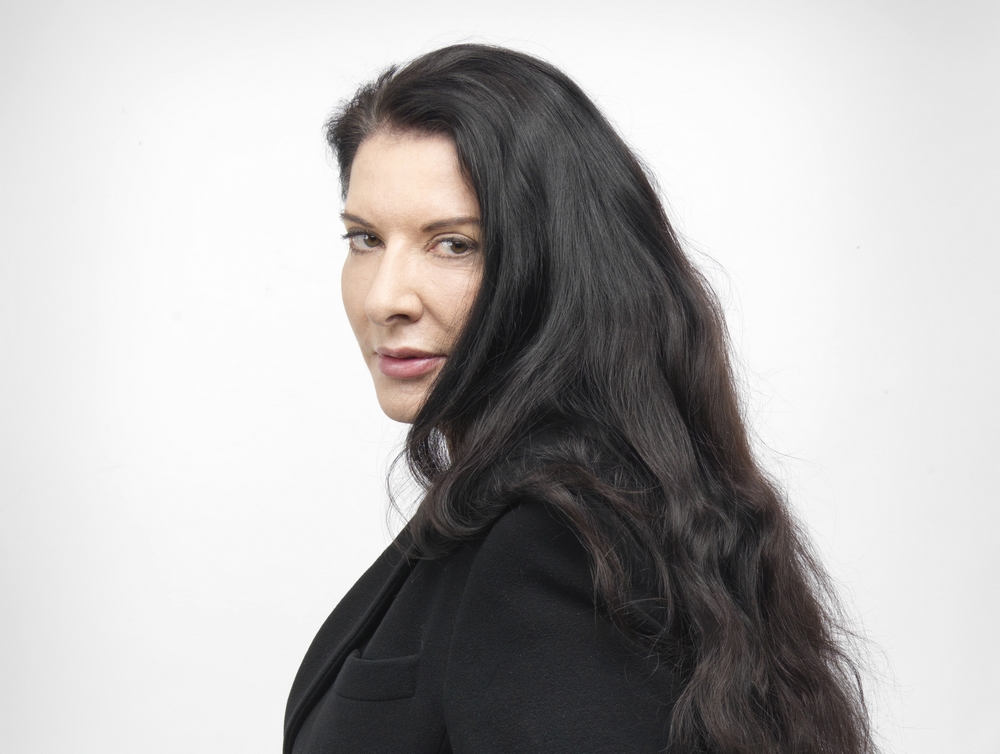 Dyr og populær Abramovic Kunstkritikk