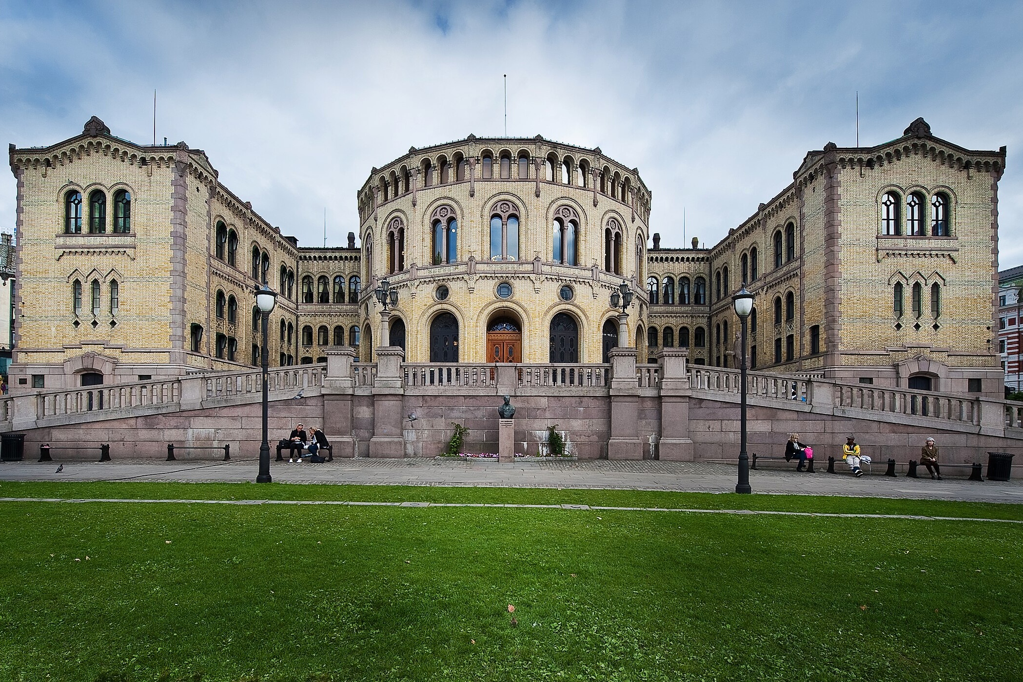 Kulturpolitisk rundspørring