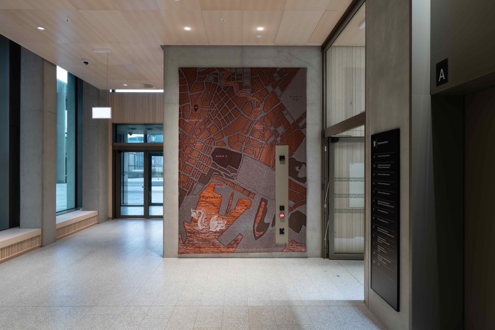 Mellom ideal og kollaps